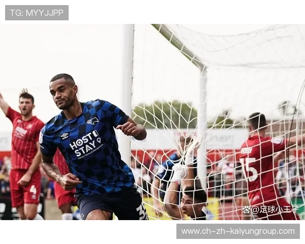 中场抢断后插上传中前锋头球破网夺三分成为比赛转折点